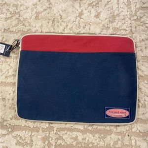 NWT Vineyard Vines Island Canvas Laptop Case